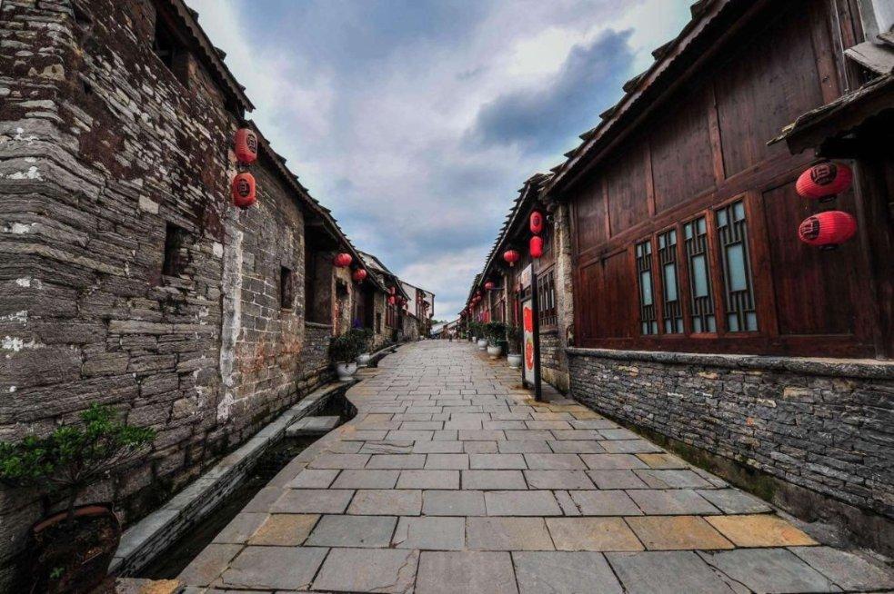 内行人告诉你，普通人手中有四五十万现金，未来两年该如何打理